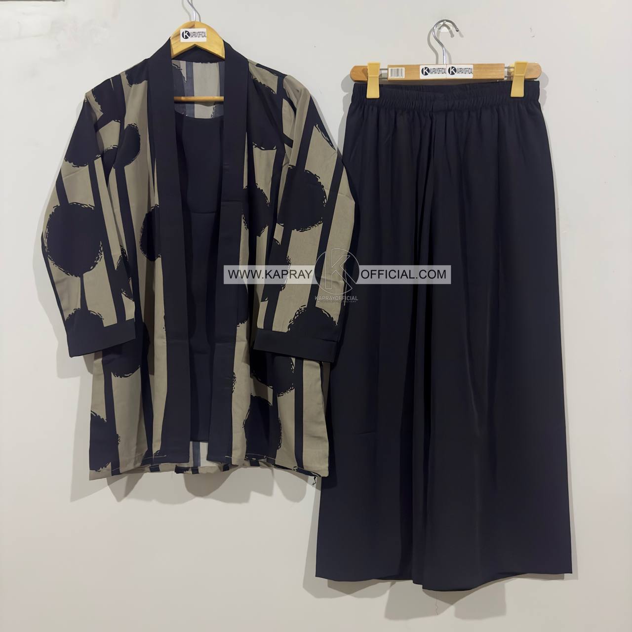 Cardigan Shrug 2-Piece Suit