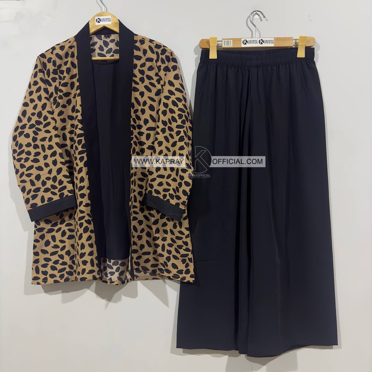Cardigan Shrug 2-Piece Suit