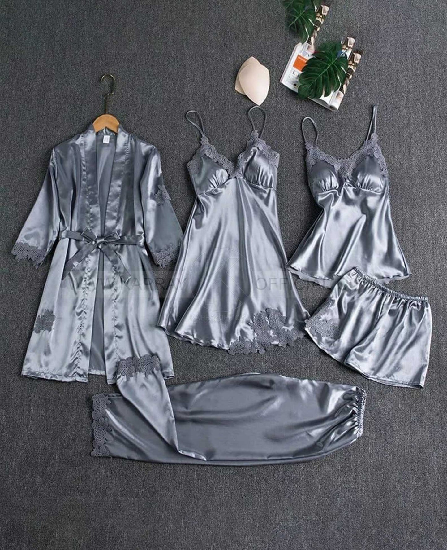 Fancy 5-Piece Nighty