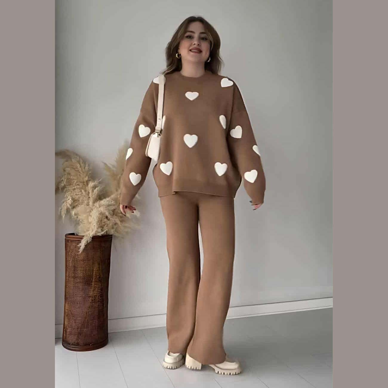 Heart Printed Sweat Style Premium Quality 2-Pcs Winter Tracksuit For Her. WWTS-20