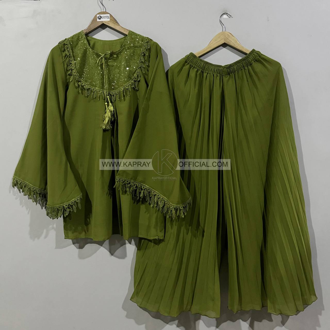 Fancy Sequence 2-Piece Suit
