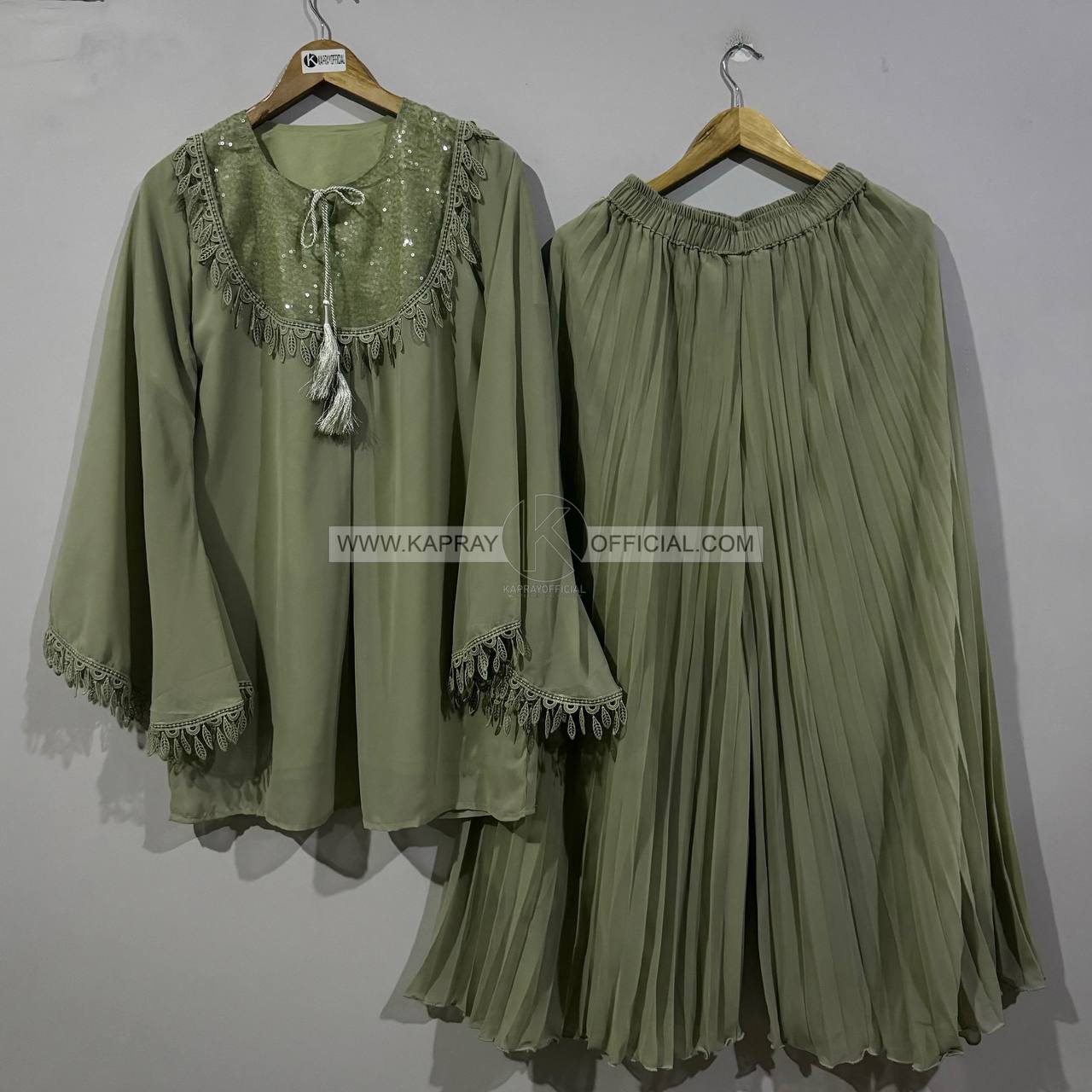 Fancy Sequence 2-Piece Suit