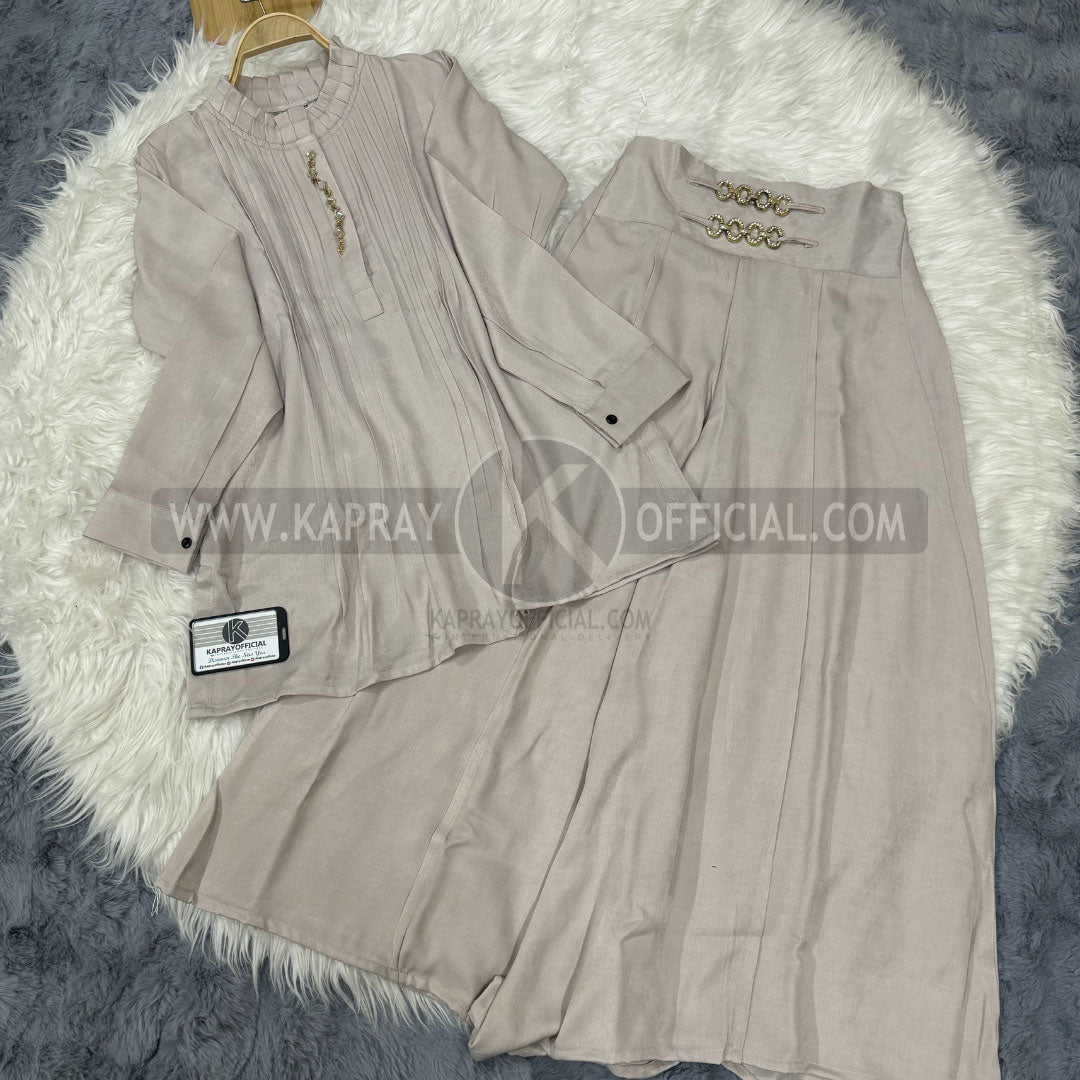 Pleated Top and Flared Flapper Set