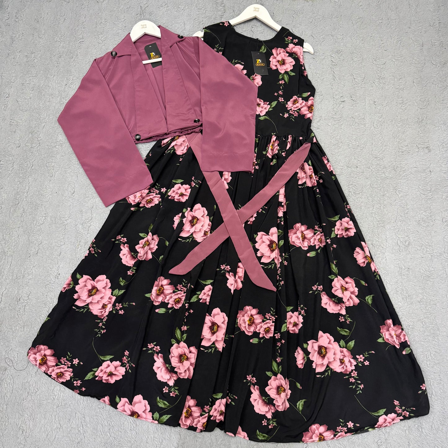 Elegant Cote Maxi Dress K90
