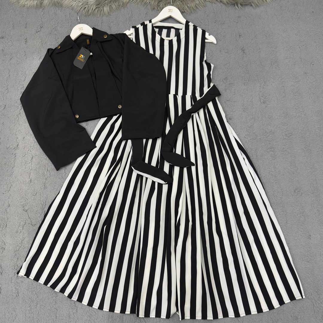 Elegant Cote Maxi Dress K90